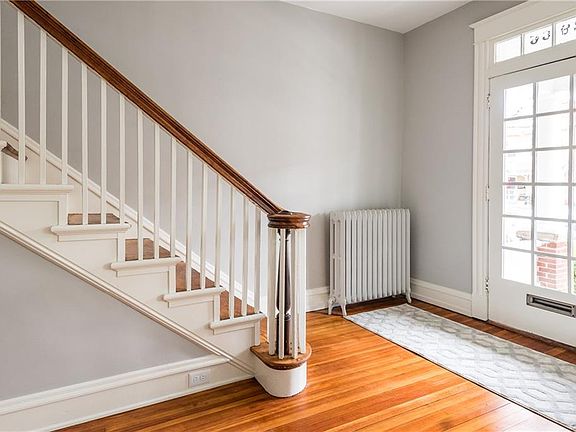 3rd image of 2806 Floyd Ave