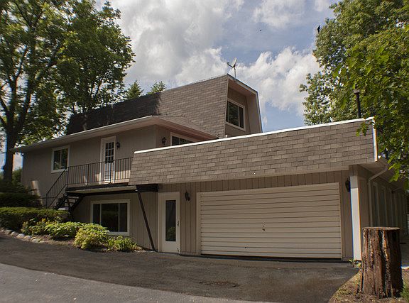 3rd image of 2051 Alta Vista Dr
