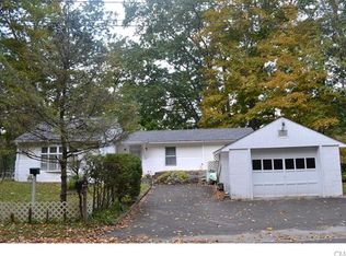 97 River Rd, New Milford, CT 06776