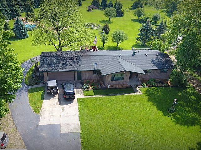 2nd image of 4000 Rigby Rd