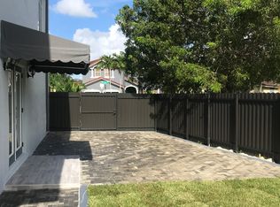 7845 SW 164th Pl, Miami, FL 33193