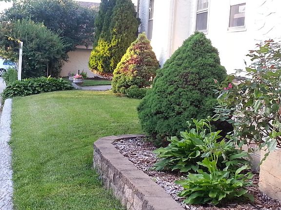 5th image of 1685 Lincoln Ave #2