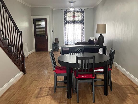 4th image of 822 N Linwood Ave