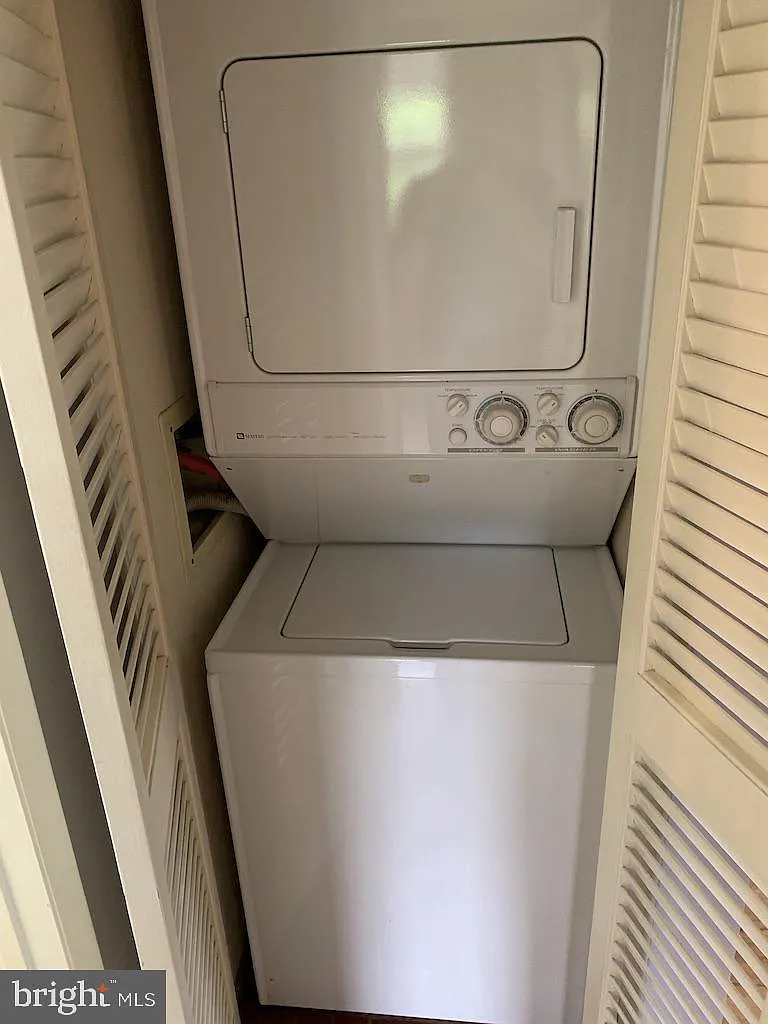 2 bed, 1.0 bath, 755 sqft, $2,150 — Photo 4