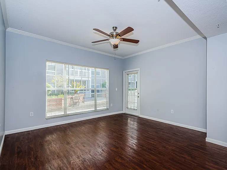 800 S Dakota Ave — Photo 15