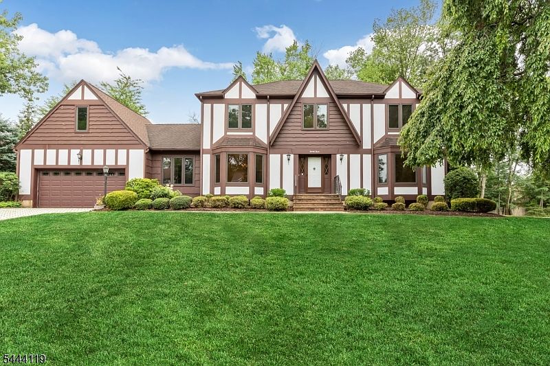 1st image of 23 Puddingstone Way