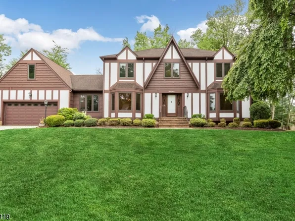 23 Puddingstone Way, Florham Park Boro, NJ 07932