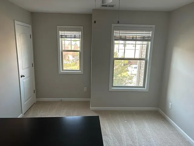1235 Foxcroft Ln — Photo 22