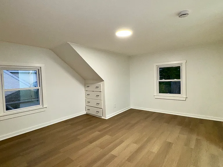 222 Chestnut Hill Ave — Photo 23