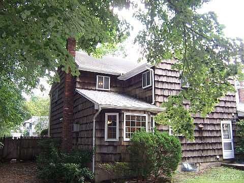 3rd image of 67 Duncan Dr W