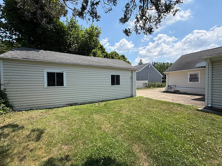38 Island St — Photo 16