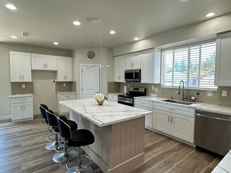 7175 Vista Ridge Dr — Photo 3