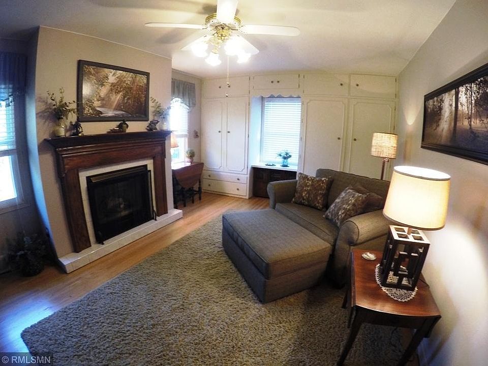 1st image of 712 28th Ave N