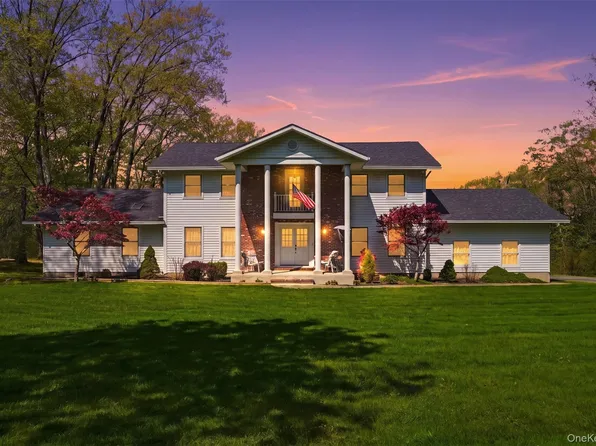 32 Sunset Circle, Germantown, NY 12526