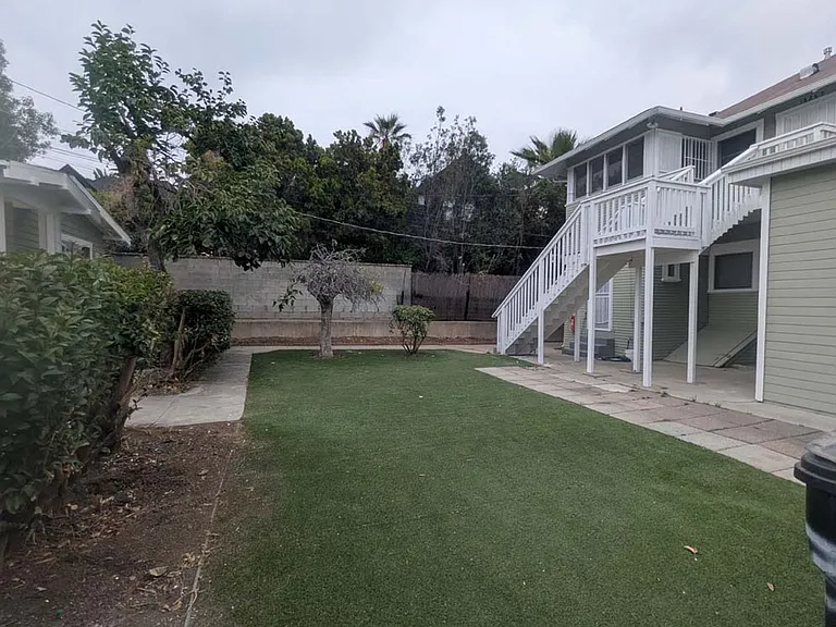 1421 Kellam Ave — Photo 40
