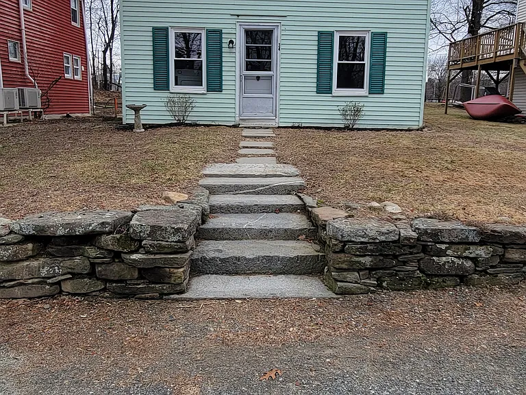 34 E Main St — Photo 1
