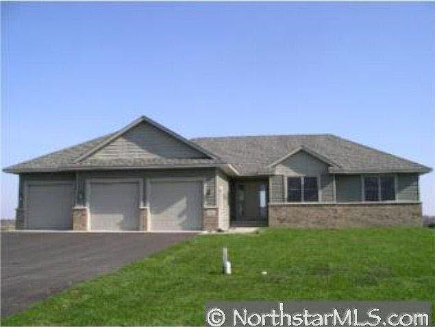 1st image of 908 Amelia Court NE