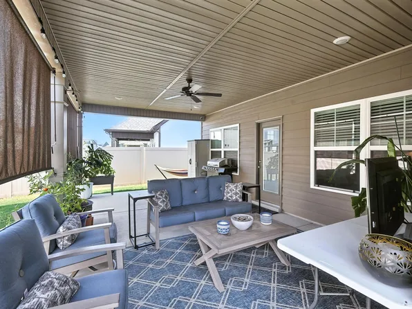 3719 Stormy Ln, Rockvale, TN 37153