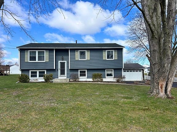 2nd image of 202 Juneway Dr