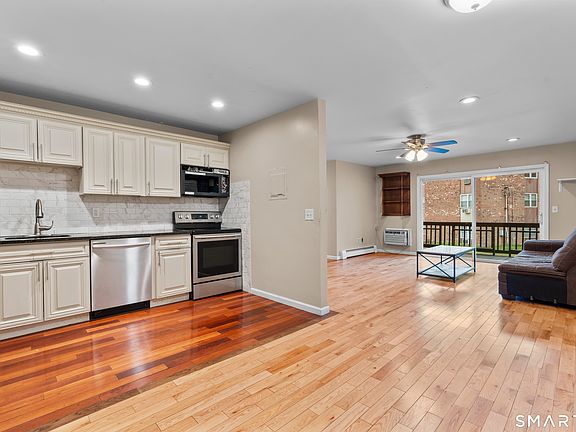 3rd image of 79 Balance Rock Road APT 8