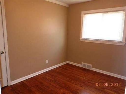 5th image of 25060 Barbara St