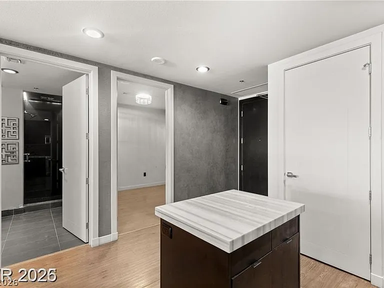 4525 Dean Martin Dr #511 — Photo 6