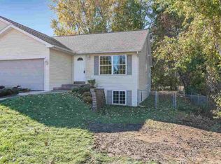 1305 Rockwell Rd, Green Bay, WI 54313