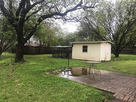 3rd image of 2528 Tilman Dr