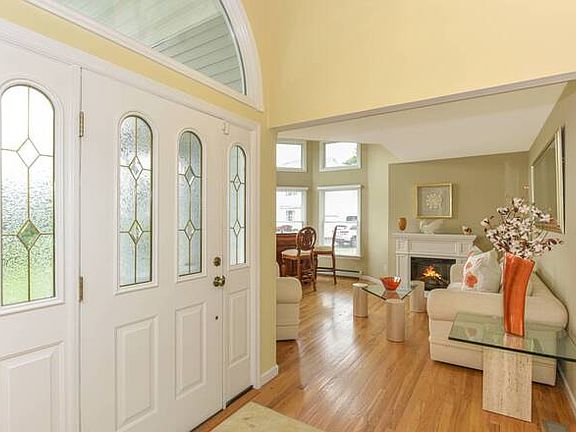 3rd image of 11 Kingfish Ct