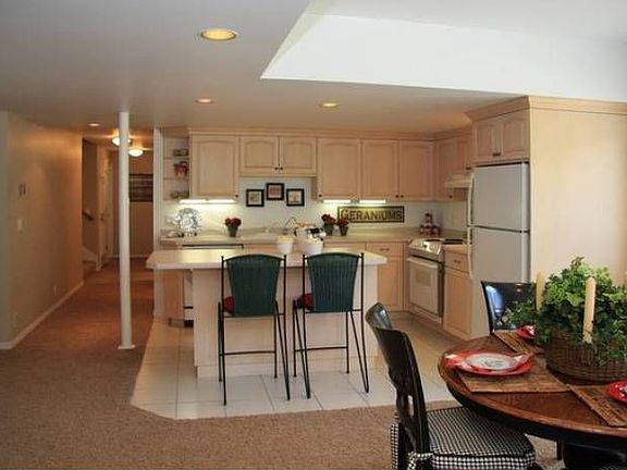 5th image of 2828 E Kennedy Dr
