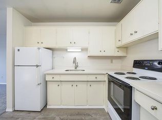 8620 Roosevelt Way NE APT 207, Seattle, WA 98115
