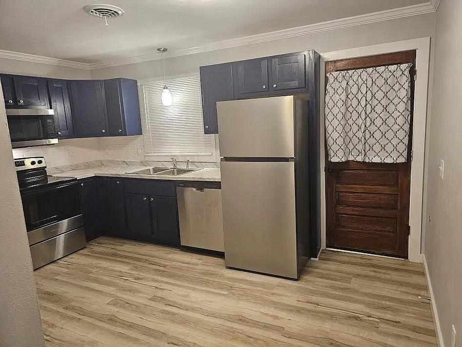 1002 Kimberly Ct — Photo 4