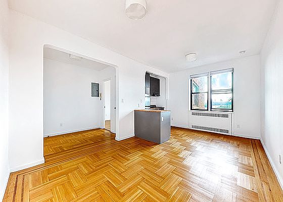 2nd image of 200 Haven Ave APT 2H