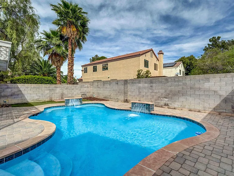 6644 Pepperidge Way — Photo 37