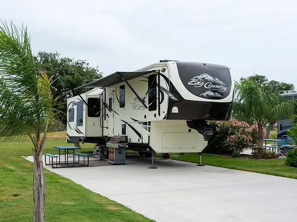 59 Augusta Cir, Aransas Pass, TX 78336