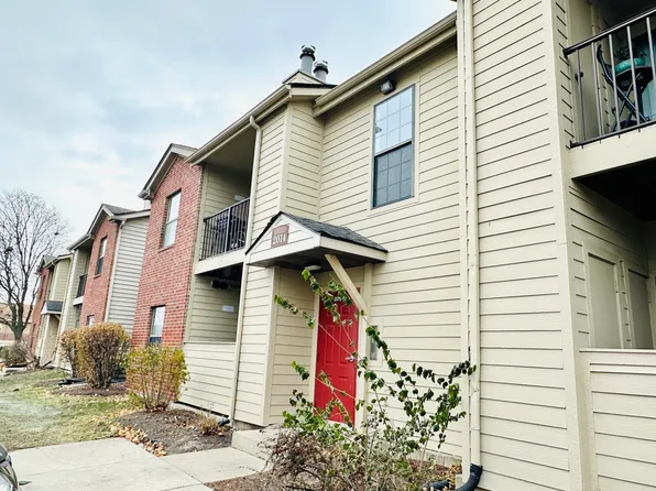 2014 N Rand Rd APT 108, Palatine, IL 60074