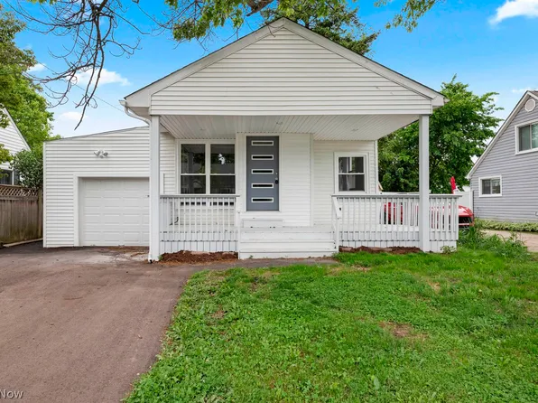 194 Forest Blvd, Avon Lake, OH 44012
