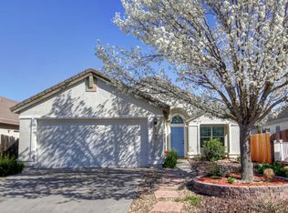 8860 Apricot Woods Way, Elk Grove, CA 95624