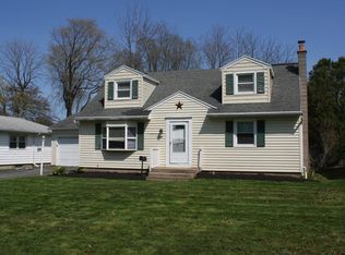 222 Morrow Dr, Rochester, NY 14616