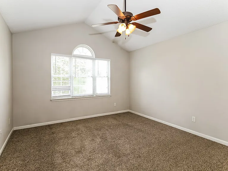 6918 Lowen Rd — Photo 10