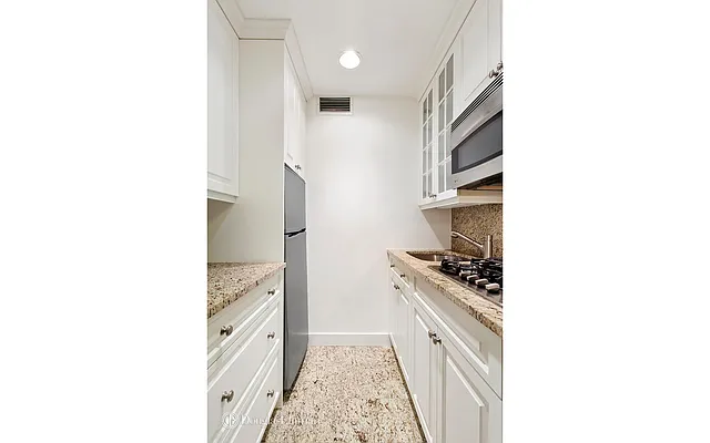 Rented by Douglas Elliman | media 3