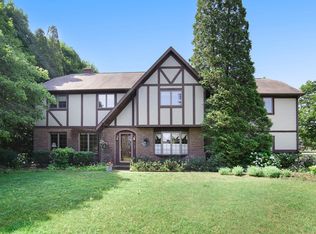 6384 Blue Jay Ln, Holland, MI 49423