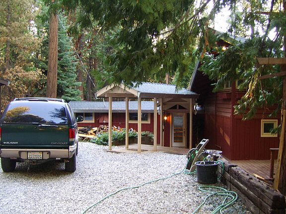 2nd image of 26152 Buckhorn Ln