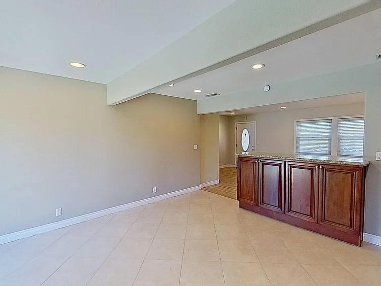 420 Adlena Dr — Photo 10