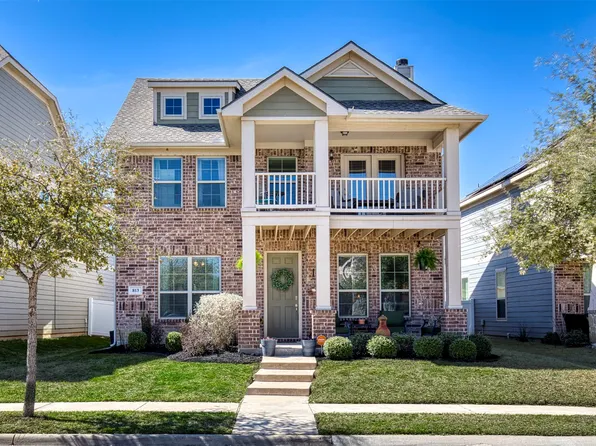 813 Hartsfield St, Aubrey, TX 76227