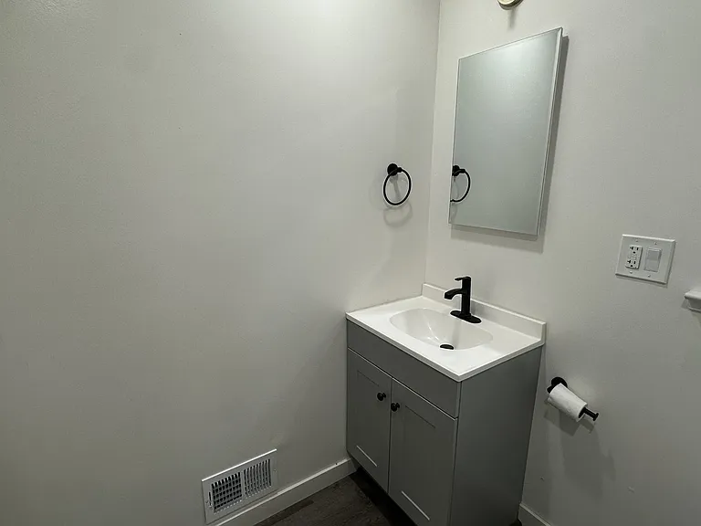 2156 Carlmont Dr #3 — Photo 13