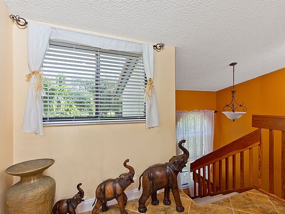 3rd image of 10447 S Circle Lake Dr APT 201