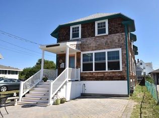 86 Manomet Ave, Hull, MA 02045