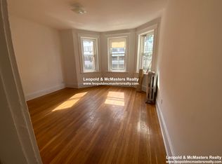 130 Warren St #17, Brighton, MA 02135