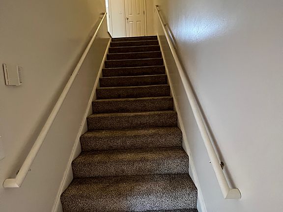 4th image of 24 Jade Ct APT 8